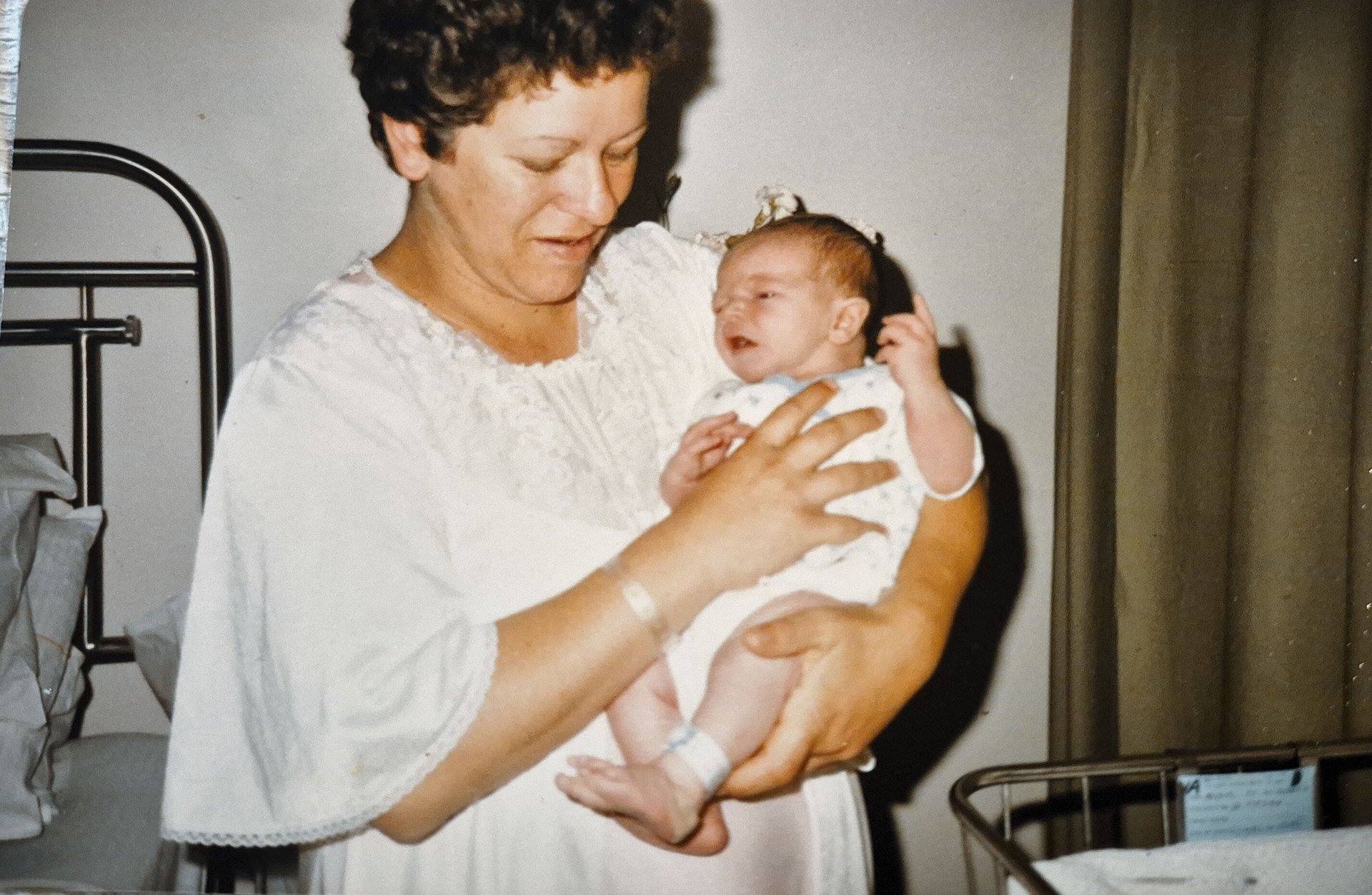 Elisabeth Ayres Timeline 5 Photo